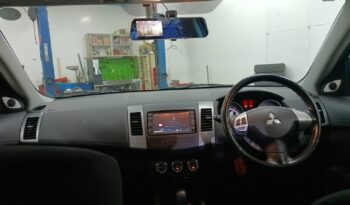 
									Outlander full								