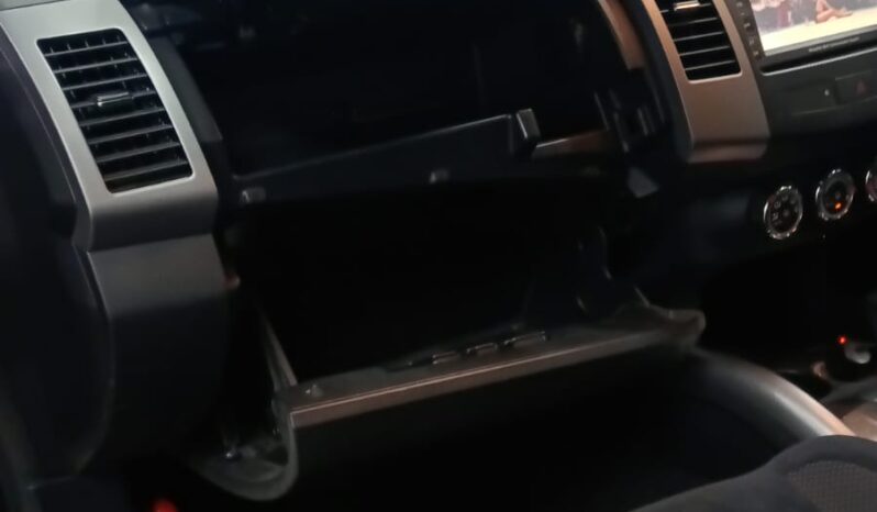 
								Outlander full									