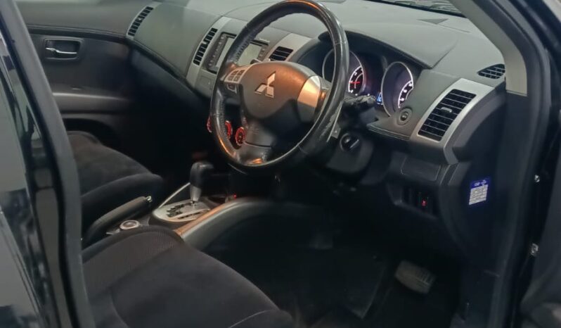 
								Outlander full									