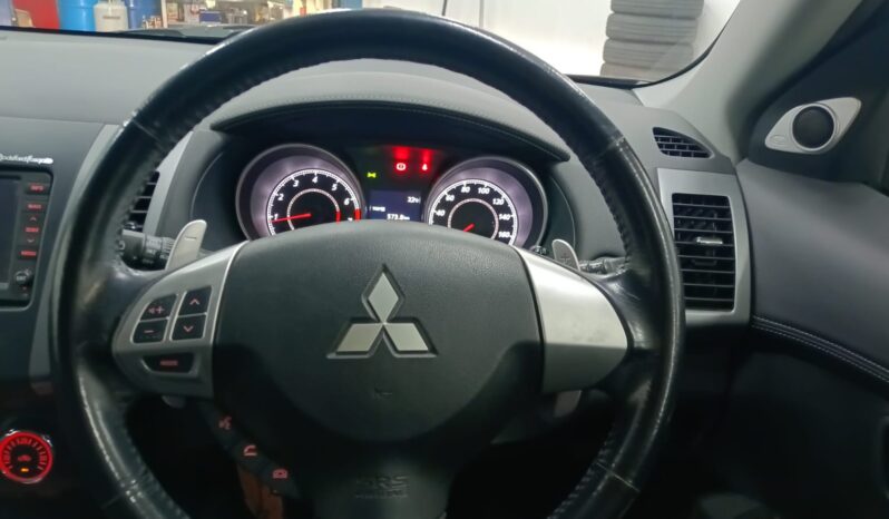 
								Outlander full									