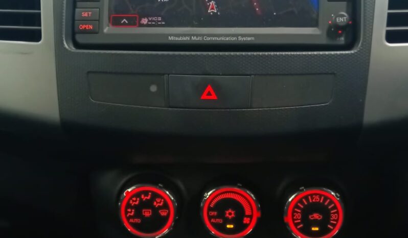 
								Outlander full									
